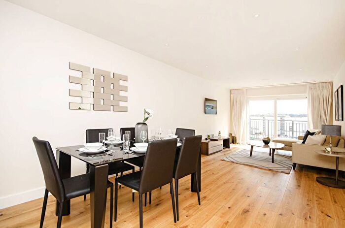3 Bedroom Flat To Rent In Aerodrome Road, Colindale, London, NW9