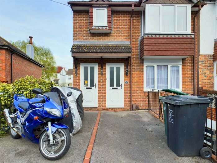 2 Bedroom Flat To Rent In Stanmer Villas, Brighton, BN1