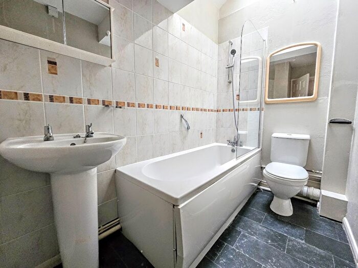 2 Bedroom Flat For Sale In Formans Walk, Louth, LN11