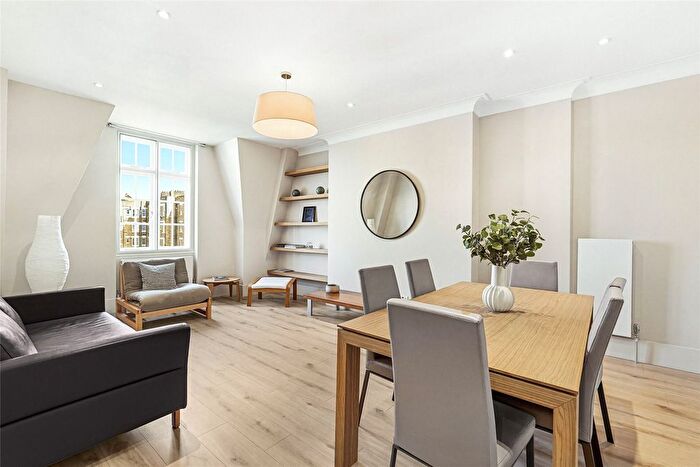 2 Bedroom Flat To Rent In Sloane Court East, London, SW3
