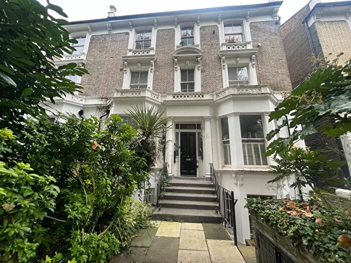 1 Bedroom Flat For Sale In Bassett Road, London, W10