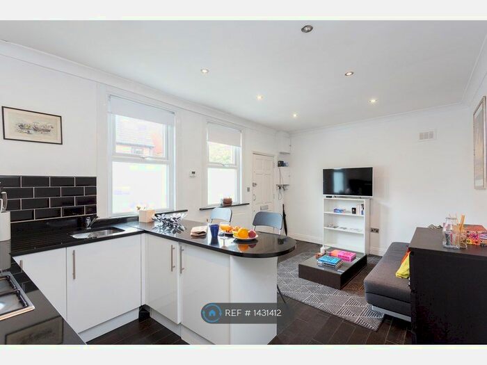 1 Bedroom Flat To Rent In Greyhound Road, London, W6