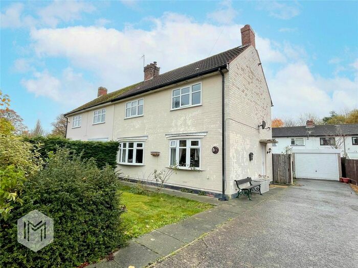 3 Bedroom Semi-Detached House For Sale In Hawthorne Avenue, Culcheth, Warrington, Cheshire WA3