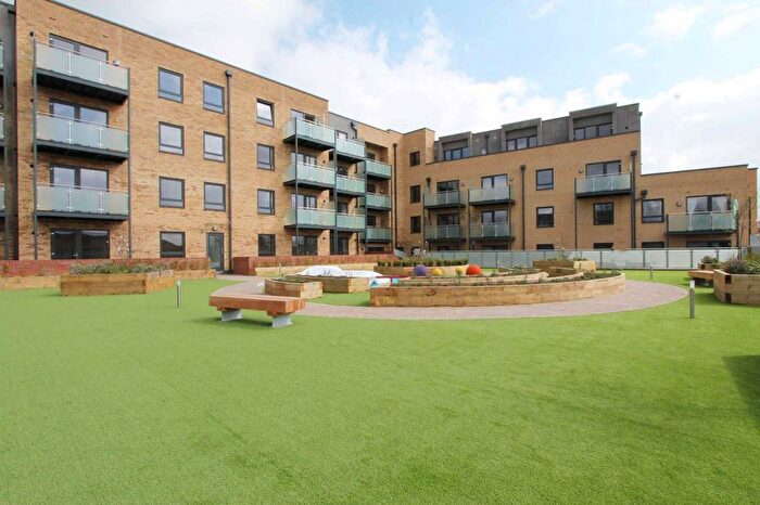 1 Bedroom Flat To Rent In The Broadway, Greenford, UB6