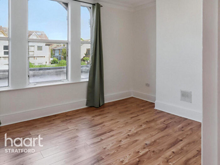 2 Bedroom Flat To Rent In Lea Bridge Road, London, E10