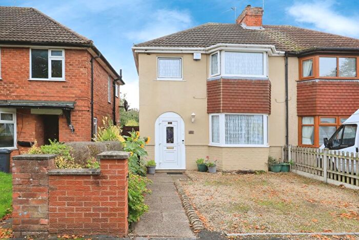 3 Bedroom Semi-Detached House For Sale In Neville Avenue, Kidderminster, Worcestershire, DY11