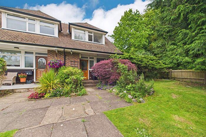 3 Bedroom Mews For Sale In Walton On The Hill, KT20