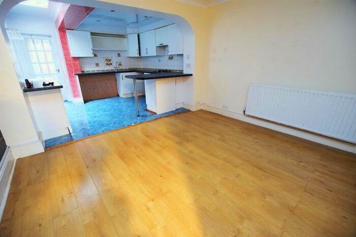 3 Bedroom Terraced House To Rent In Baden Road, Gillingham, ME7