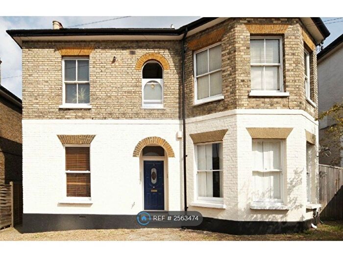 1 Bedroom Flat To Rent In Thurlow Park Road, London, SE21