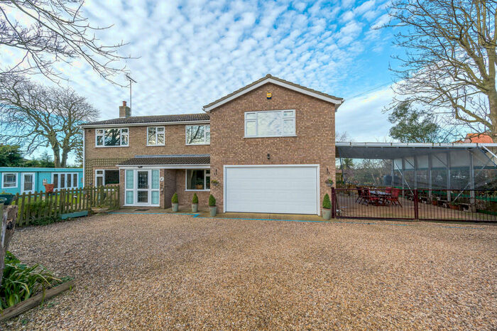 5 Bedroom Detached House For Sale In Hurn Road, Holbeach, Spalding, PE12