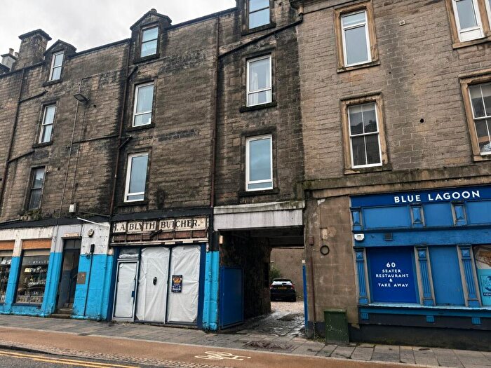 2 Bedroom Flat To Rent In Upper Craigs, Stirling Town, Stirling, FK8