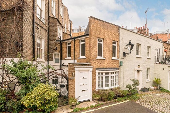 1 Bedroom Terraced House To Rent In Warwick Square Mews, Pimlico Amp; Westminster, SW1V