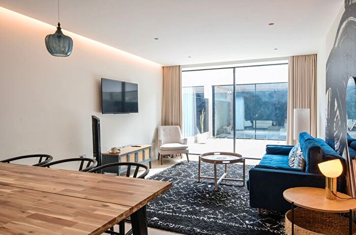 4 Bedroom Terraced House To Rent In Highgate Road, London, NW5