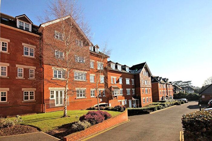 1 Bedroom Apartment To Rent In Woking, Surrey, GU22