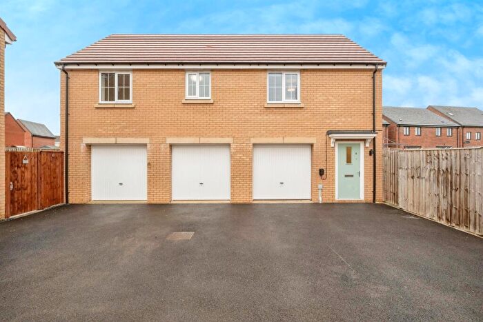 2 Bedroom House For Sale In Tulip Drive, Balby, Doncaster, DN4
