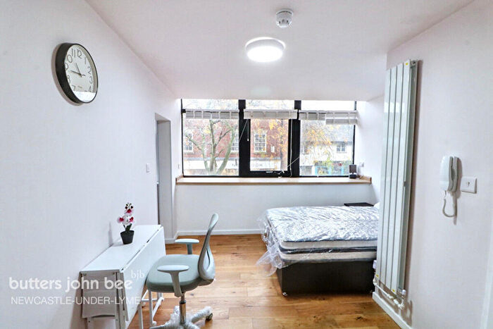 Studio To Rent In Ironmarket, Newcastle Under Lyme, ST5
