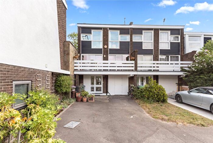 4 Bedroom End Of Terrace House For Sale In Morecoombe Close, Kingston Hill, Surrey, KT2