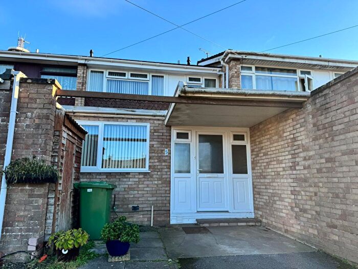 3 Bedroom Terraced House To Rent In Fairacre Close, Lockleaze, Bristol, BS7