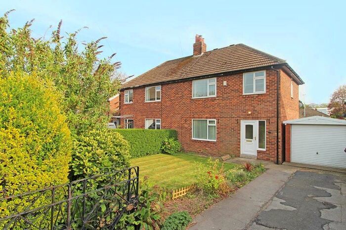 3 Bedroom Semi-Detached House To Rent In Lancaster Park Road, Harrogate, HG2