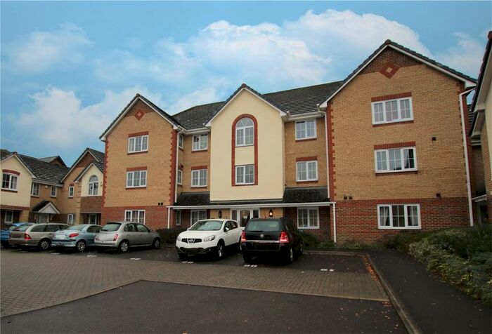 2 Bedroom Apartment To Rent In Devonshire Park, Reading, Berkshire, RG2