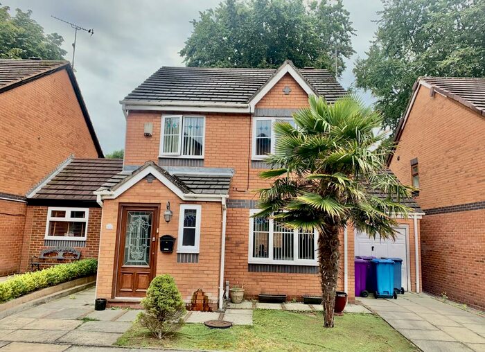 3 Bedroom Detached House To Rent In Gardner Road, L13