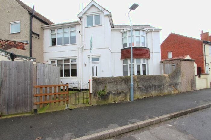 2 Bedroom End Of Terrace House To Rent In Grove Road, Sutton In Ashfield, Nottinghamshire, NG17