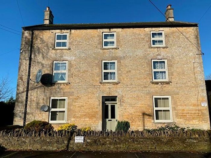 3 Bedroom Flat To Rent In Bridge House, The Avenue, Bourton-on-the-Water, GL54