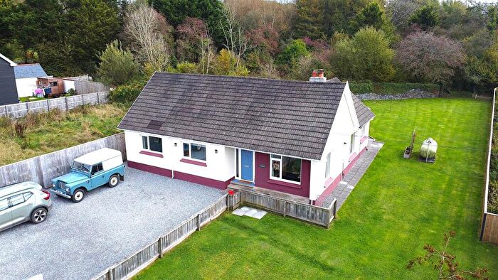 4 Bedroom Bungalow For Sale In Llanfallteg, Whitland, SA34