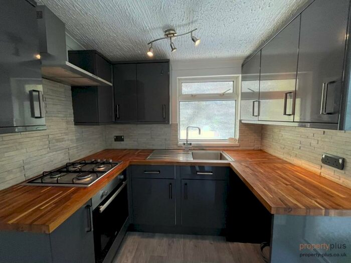 2 Bedroom Terraced House To Rent In Commercial Street, Blaenllechau - Ferndale, CF43