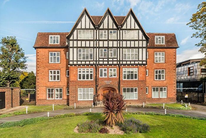 1 Bedroom Flat For Sale In Streatham Close, Streatham, SW16