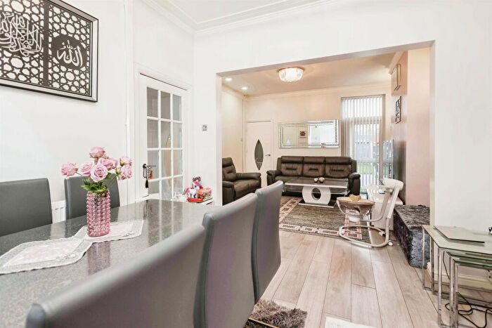 2 Bedroom Terraced House For Sale In Blythswood Road, Birmingham, B11