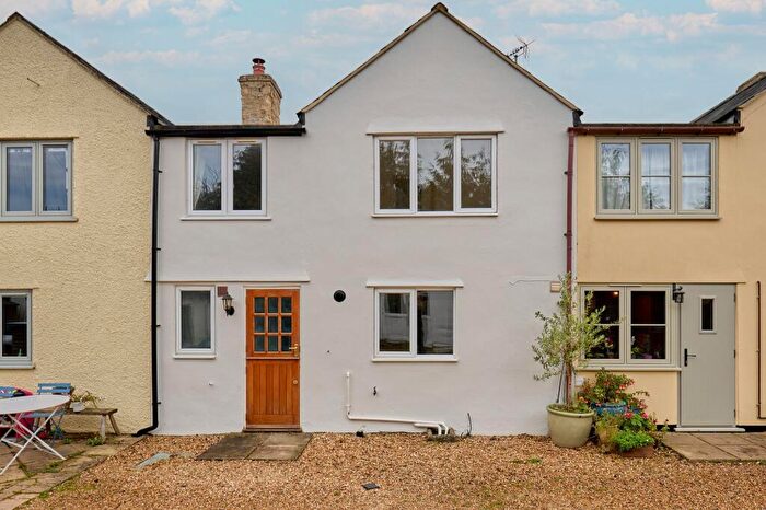 4 Bedroom Cottage For Sale In Brooks Row, Leafield, OX29