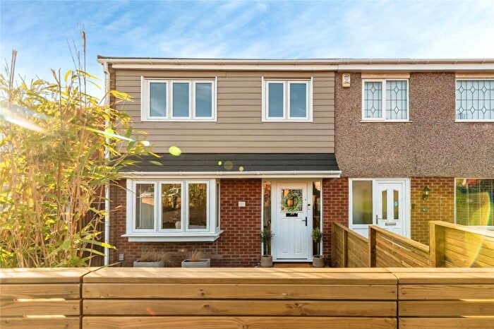 3 Bedroom Semi Detached House For Sale In Brook Avenue, Nottingham, Nottinghamshire, NG5