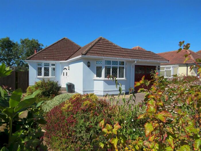 2 Bedroom Detached Bungalow To Rent In Durland Close, New Milton, BH25