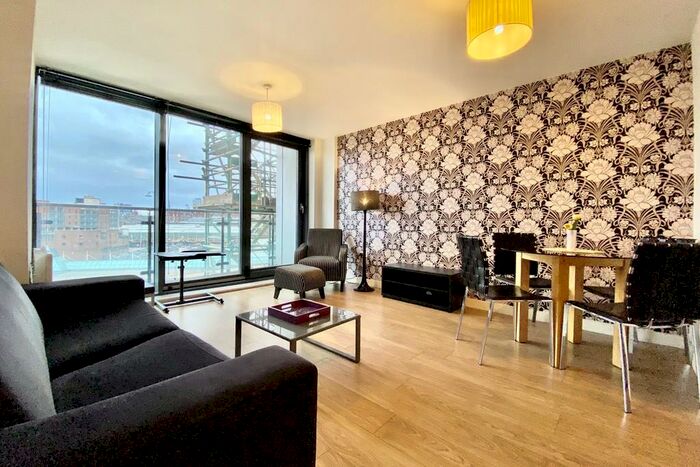 2 Bedroom Apartment To Rent In Skyline, Leeds, LS9