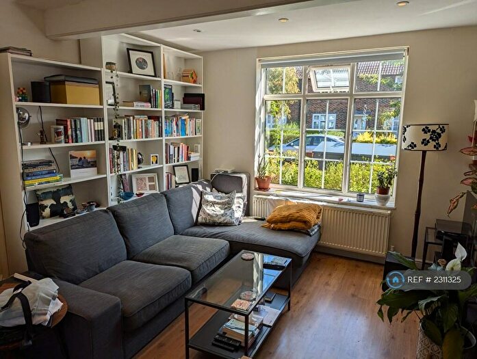 3 Bedroom Terraced House To Rent In Arbor Road, London, E4