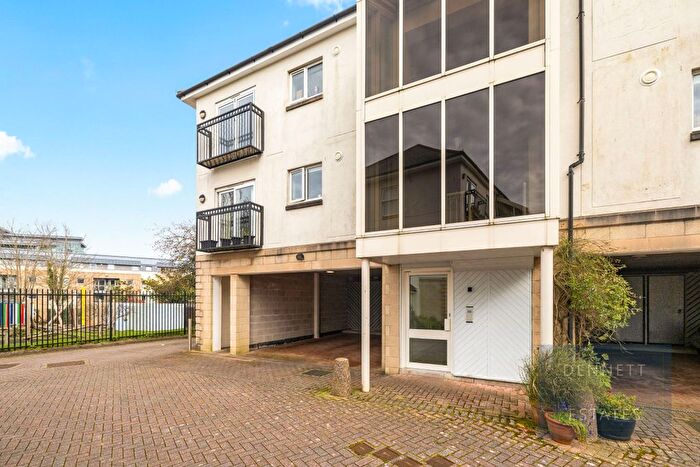 2 Bedroom Flat For Sale In Crescent Avenue, Plymouth, PL1