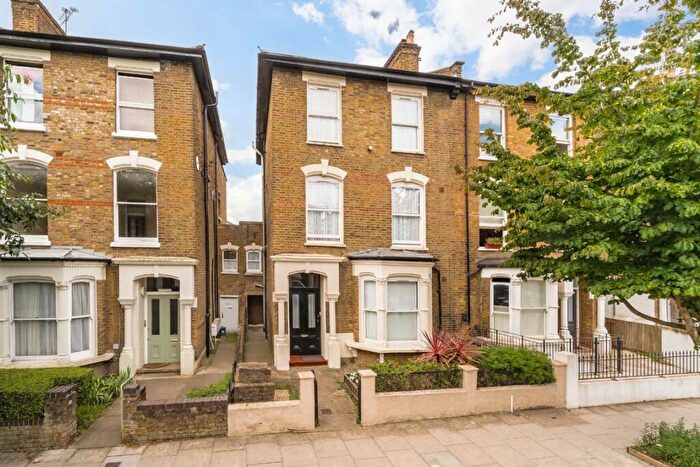 1 Bedroom Flat For Sale In Wilberforce Road, London, N4