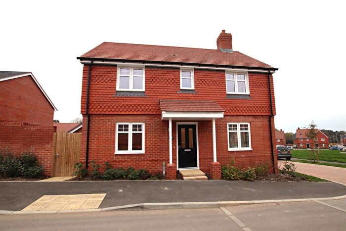 3 Bedroom Detached House To Rent In Gobey Drive, West Broyle, PO19
