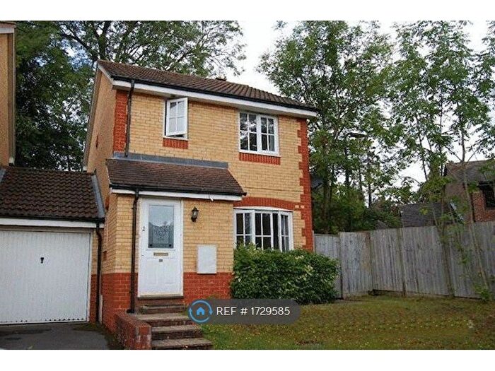 3 Bedroom Semi-Detached House To Rent In Booker Place, High Wycombe, HP12