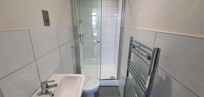 2 Bedroom Apartment To Rent In Conditioning House, Bradford, BD1