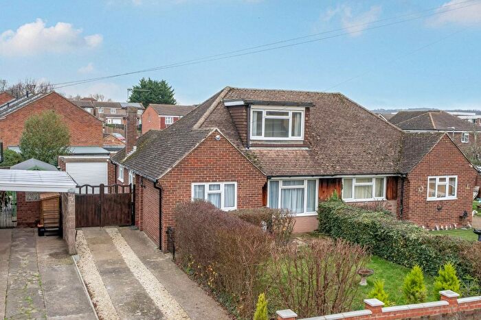 3 Bedroom Semi Detached Bungalow For Sale In Roberts Road, Snodland, ME6