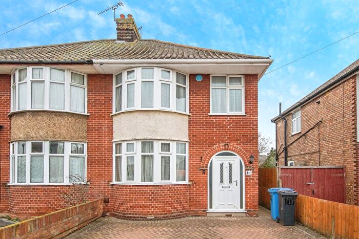 2 Bedroom Semi-Detached House For Sale In Mildmay Road, Ipswich, IP3