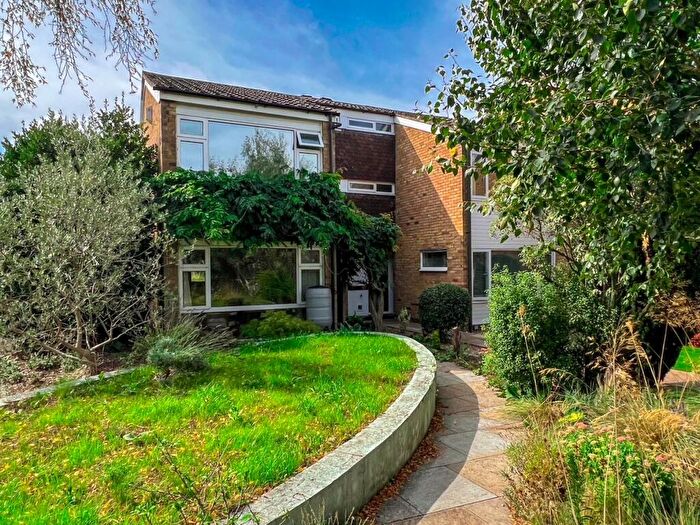 3 Bedroom End Of Terrace House For Sale In Buckingham Gardens, West Molesey, KT8