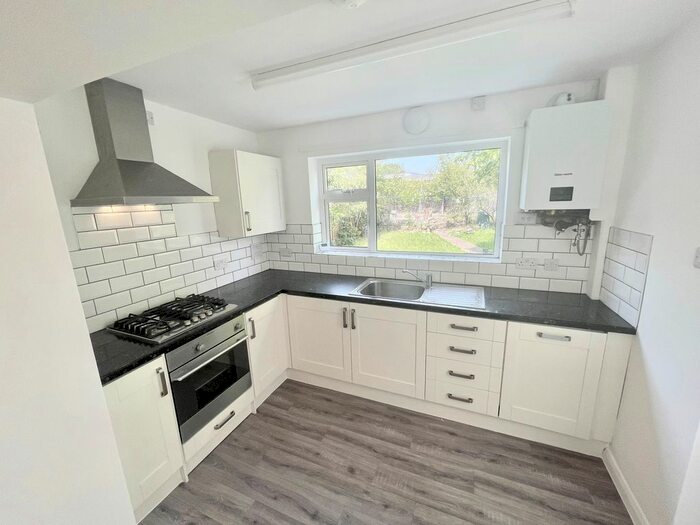 3 Bedroom Semi-Detached House To Rent In Fernwood Crescent, Wollaton, Nottingham, NG8