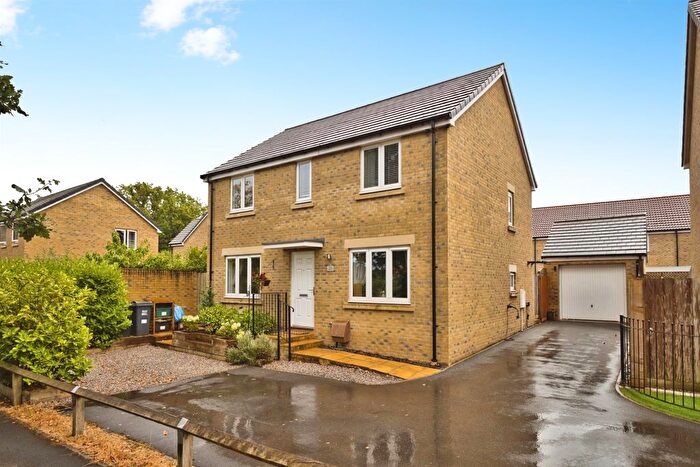 4 Bedroom Detached House For Sale In Sandpiper Drive, Houndstone, Yeovil, BA22