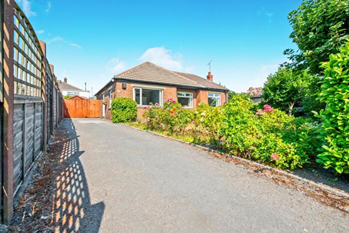 3 Bedroom Bungalow For Sale In Highfield Road, Idle, Bradford, BD10