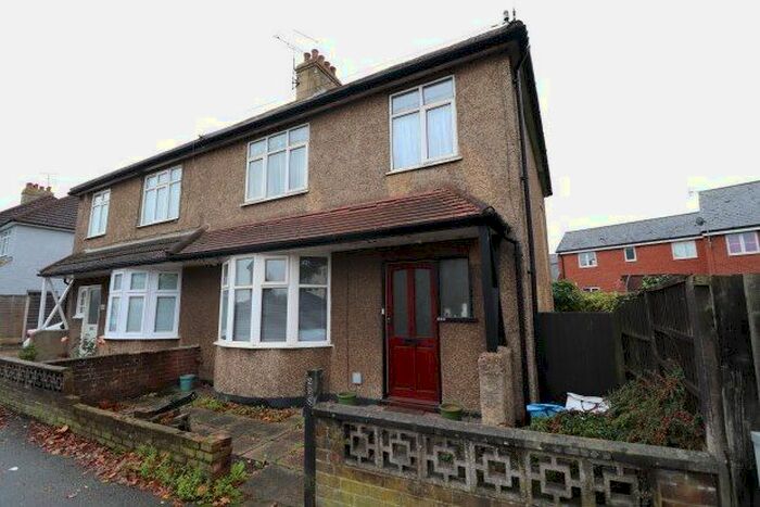 3 Bedroom Property To Rent In Ongar Road, Brentwood, CM15