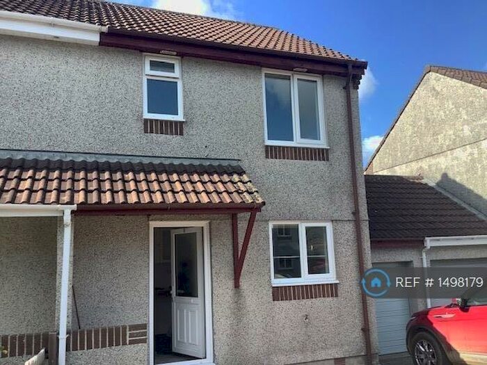 2 Bedroom Semi-Detached House To Rent In Martins Close, Liskeard, PL14