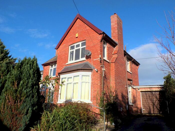 3 Bedroom Detached House To Rent In Barbican Lane, Barnstaple EX32